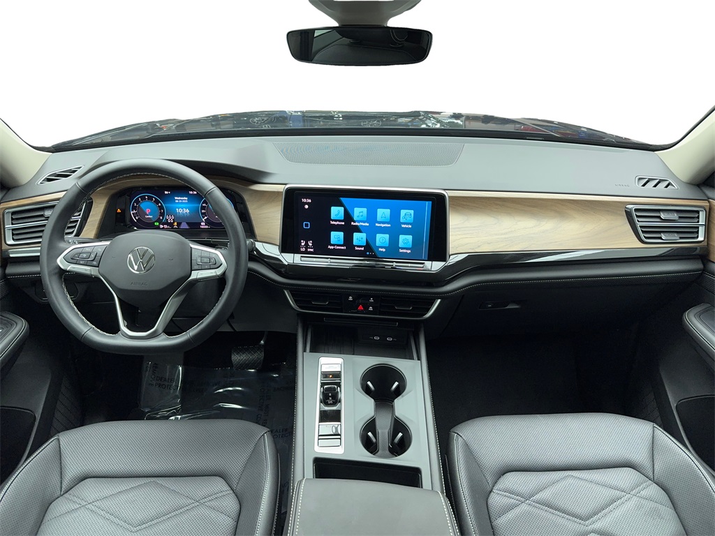 2025 Volkswagen Atlas 2.0T SE Image 30 of 63