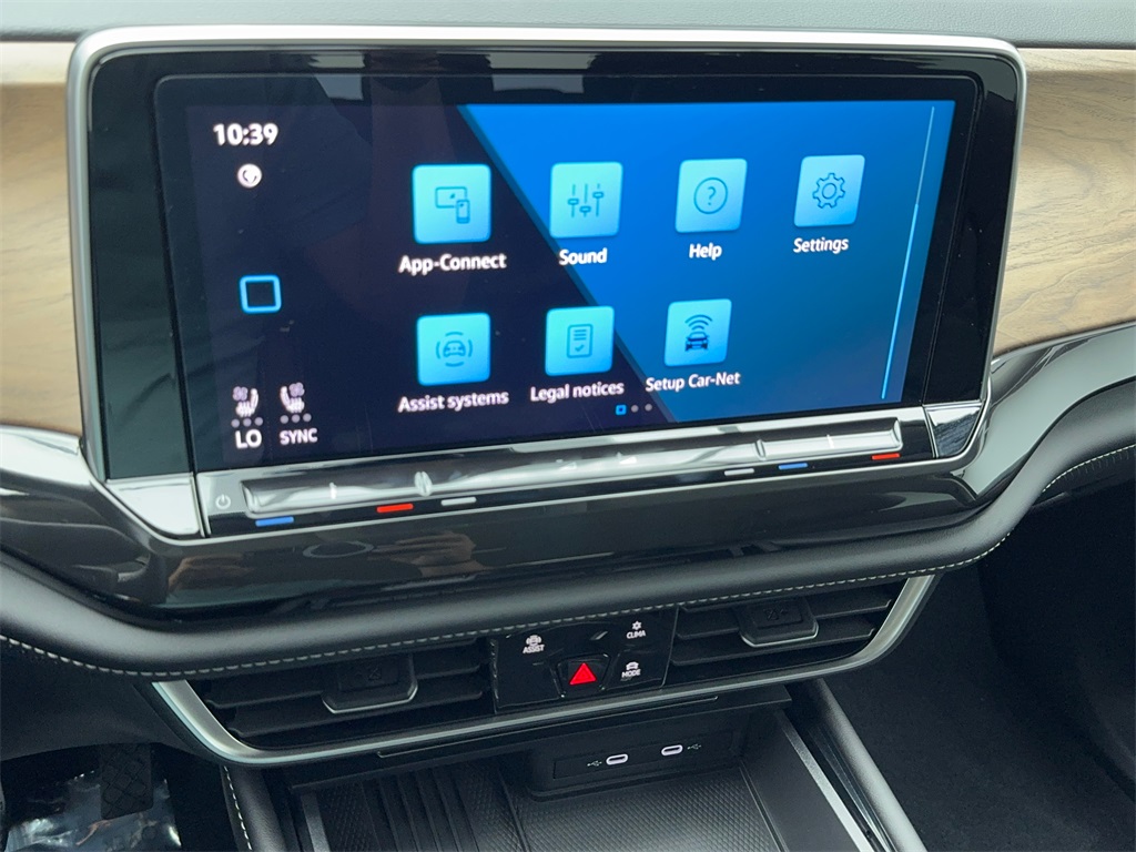 2025 Volkswagen Atlas 2.0T SE Image 38 of 63