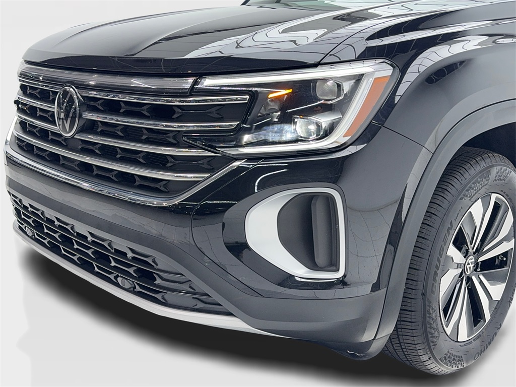 2025 Volkswagen Atlas 2.0T SE Image 61 of 63