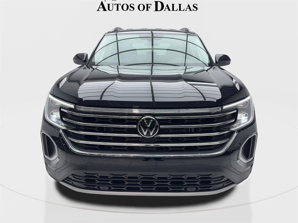 2025 Volkswagen Atlas 2.0T SE Image 1 of 63