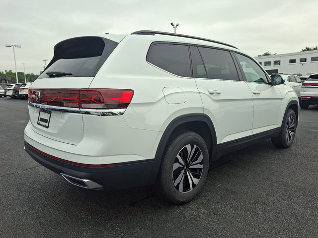 Vehicle image 3 of 20