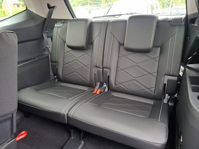 Vehicle image 8 of 20