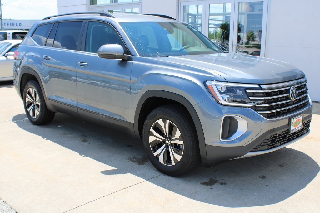 2025 Volkswagen Atlas 2.0T SE Image 3 of 20