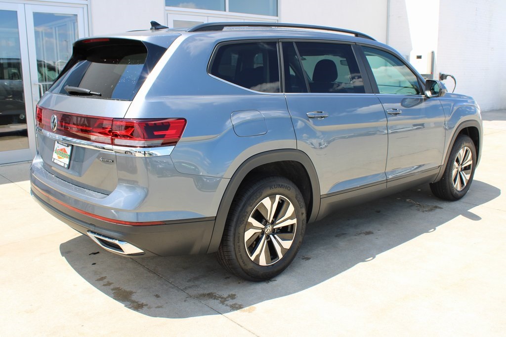 2025 Volkswagen Atlas 2.0T SE Image 4 of 20