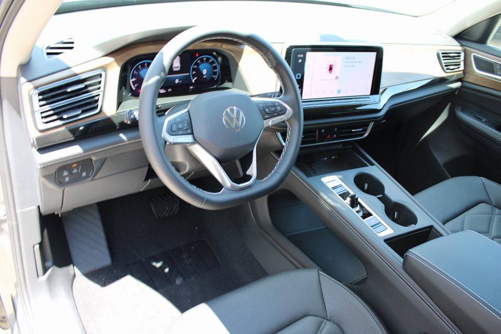 2025 Volkswagen Atlas 2.0T SE Image 13 of 20