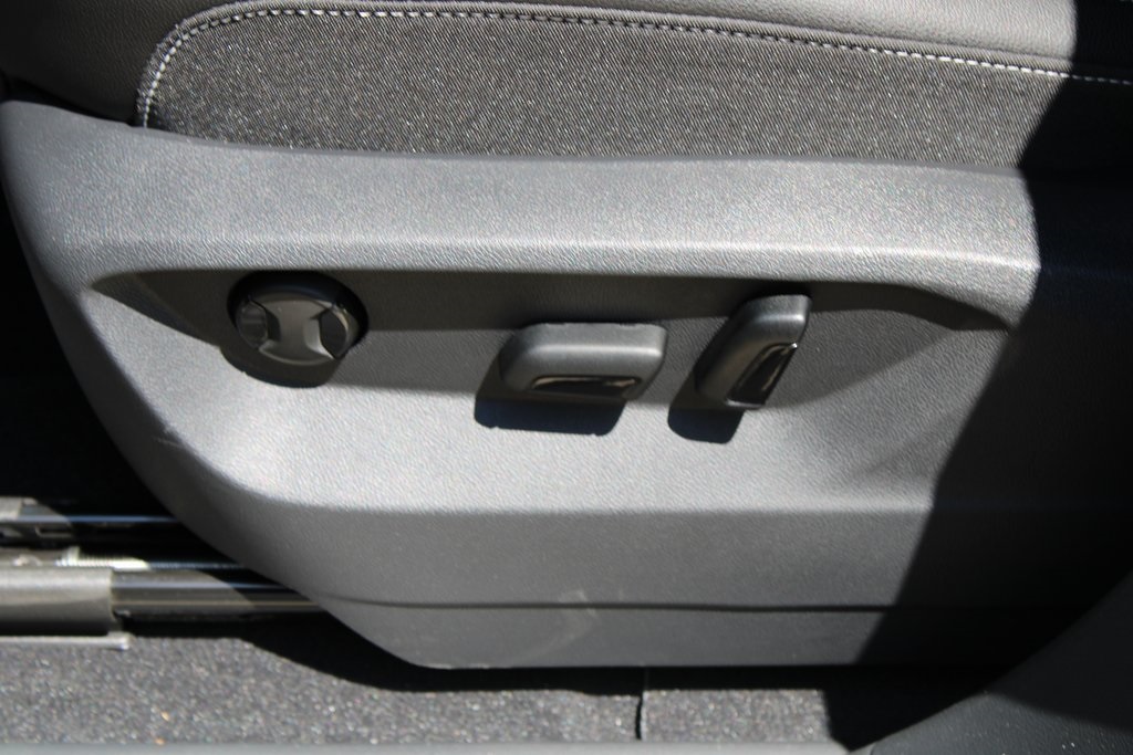 2025 Volkswagen Atlas 2.0T SE Image 19 of 20
