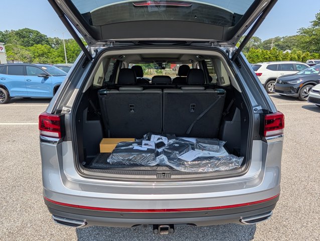 2025 Volkswagen Atlas 2.0T SEL Image 9 of 30
