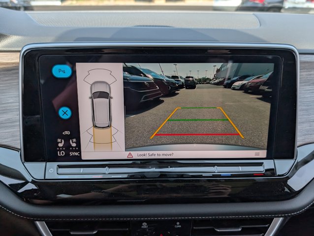 2025 Volkswagen Atlas 2.0T SEL Image 28 of 30