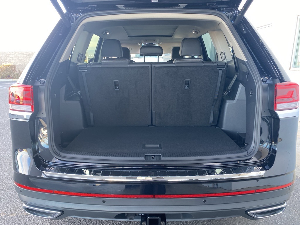 Vehicle image 31 of 36
