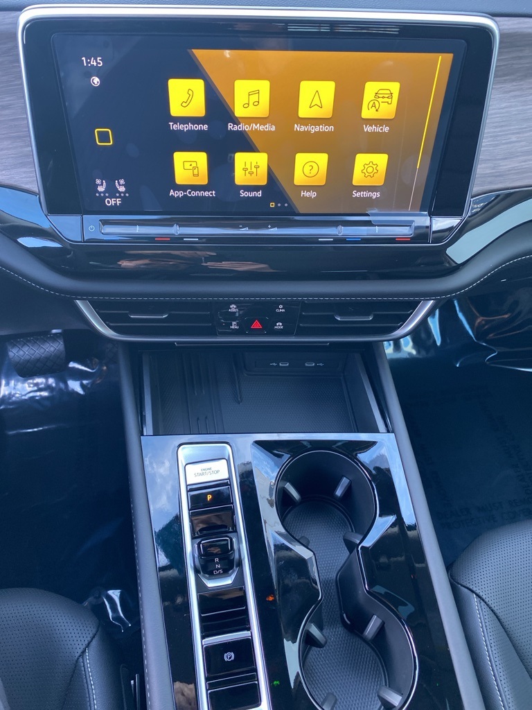 Vehicle image 15 of 36