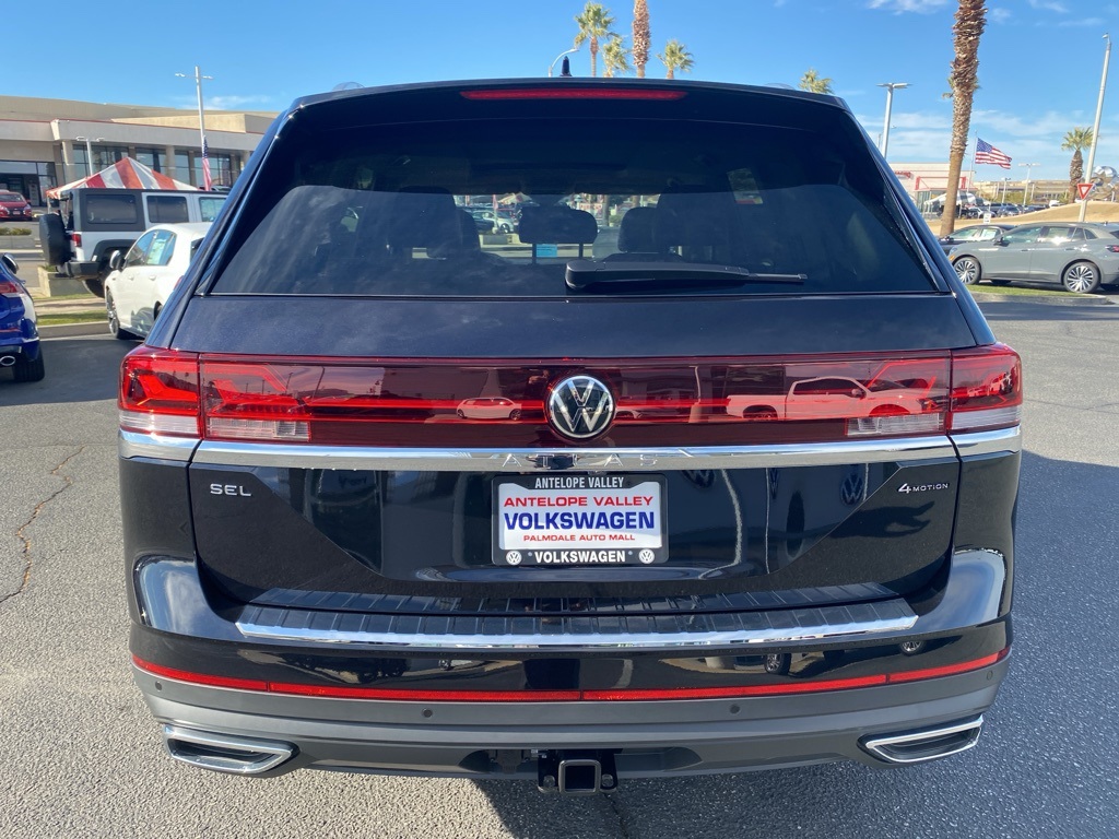 Vehicle image 8 of 36