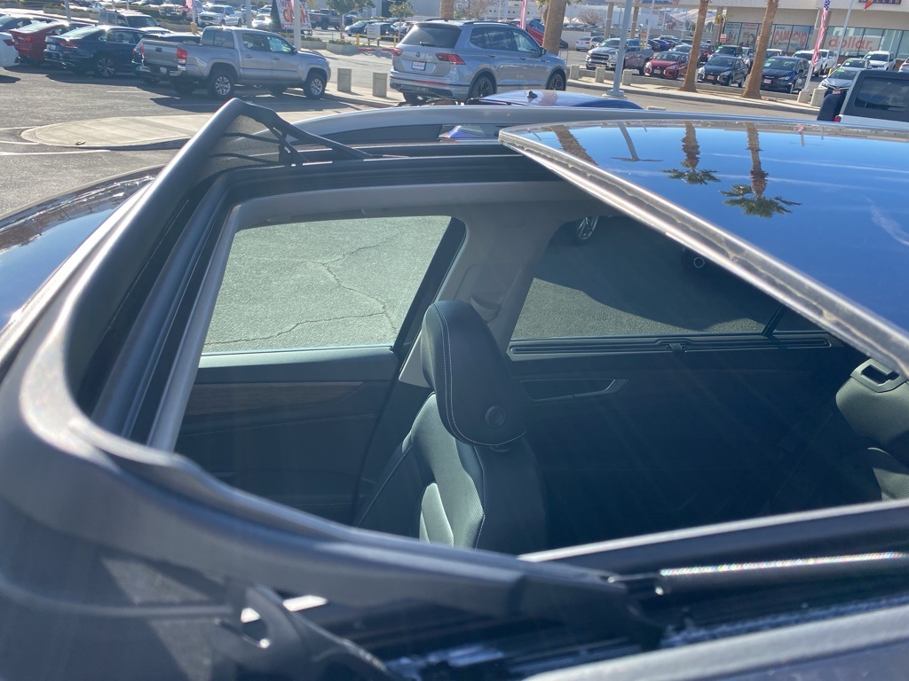 Vehicle image 13 of 36