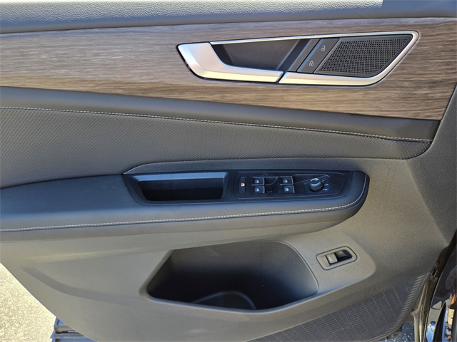 2025 Volkswagen Atlas 2.0T SEL Image 14 of 14
