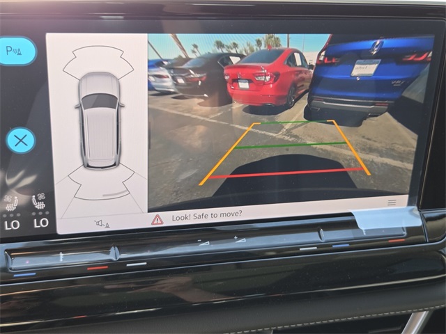 2025 Volkswagen Atlas 2.0T SEL Image 12 of 14