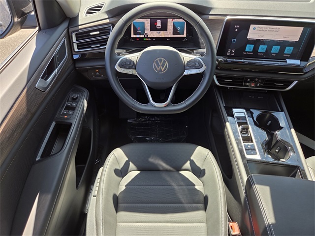 2025 Volkswagen Atlas 2.0T SEL Image 9 of 14