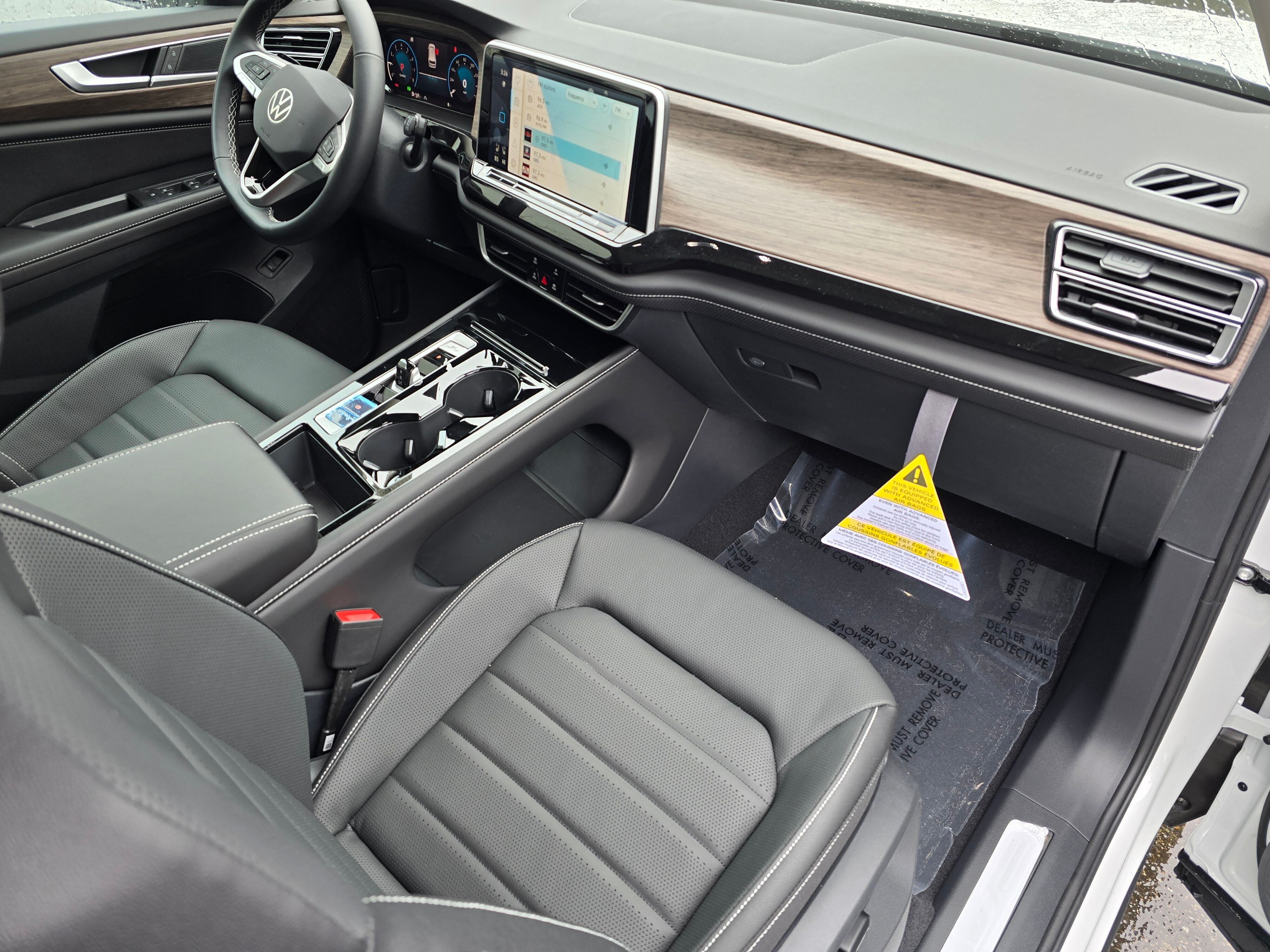 Vehicle image 12 of 30