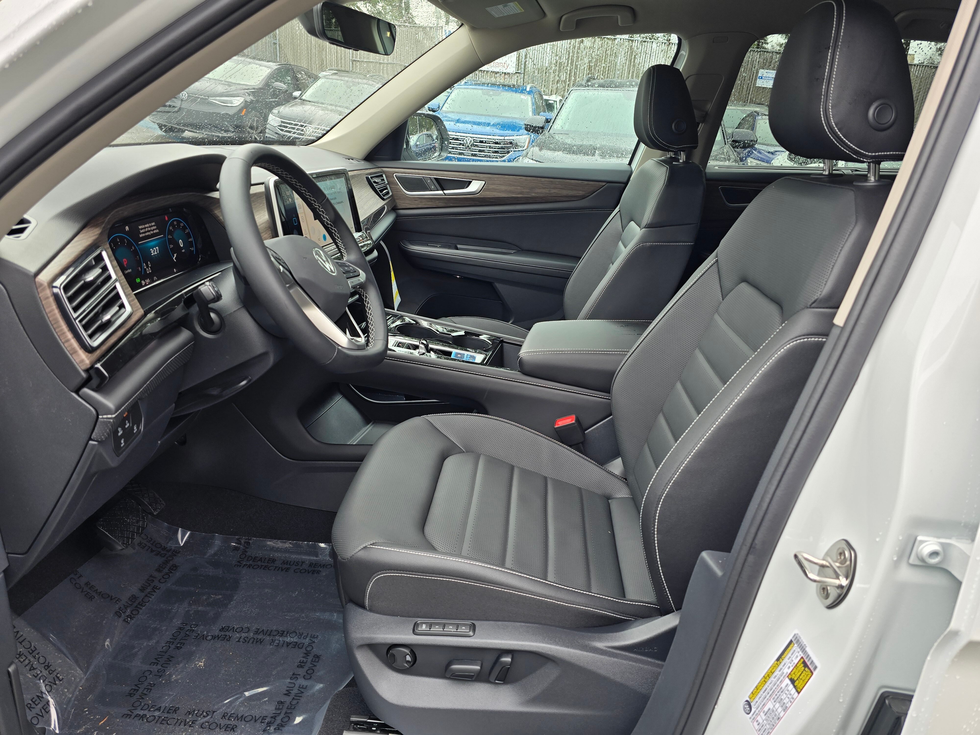 Vehicle image 23 of 30