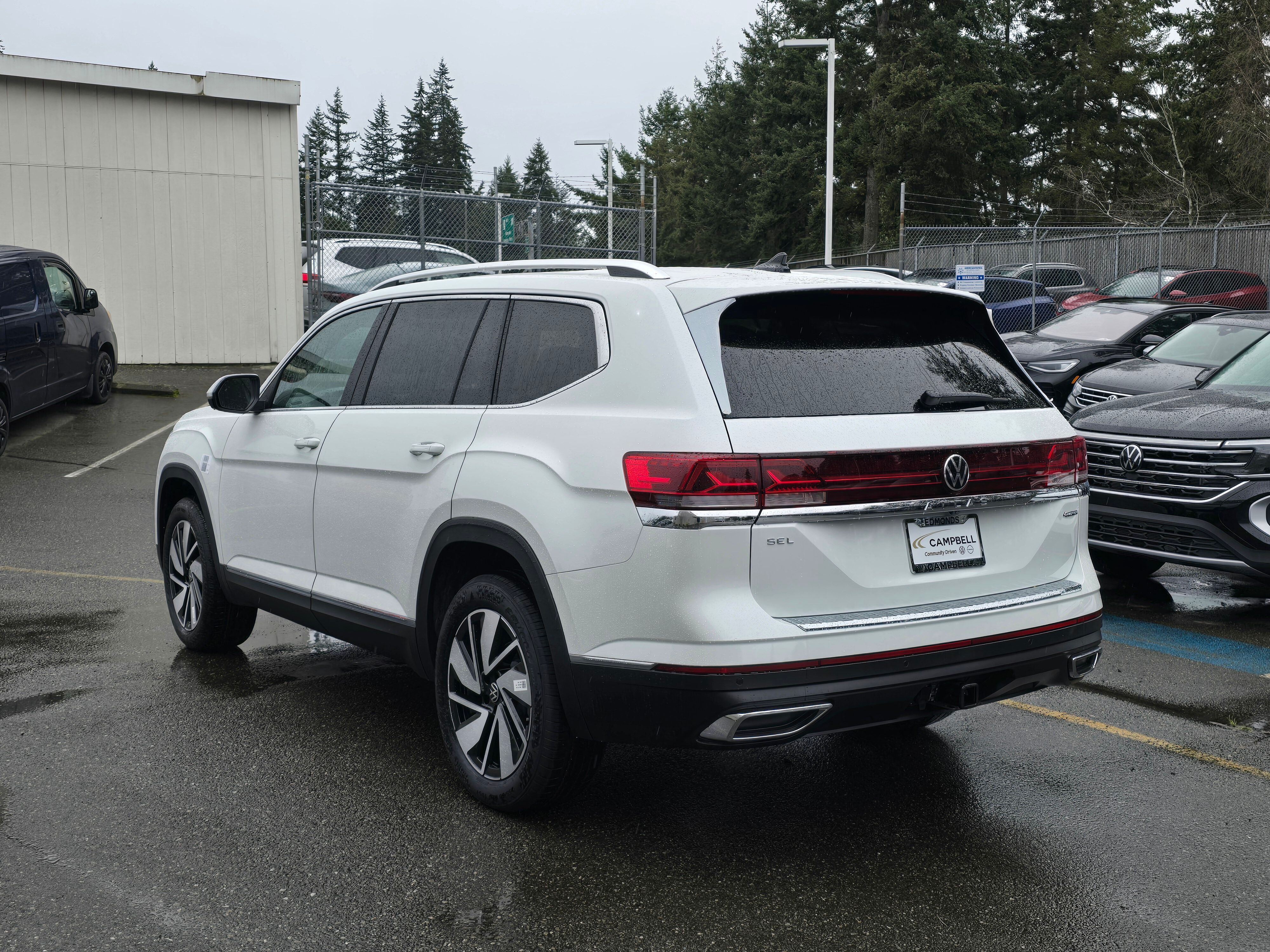 Vehicle image 7 of 30
