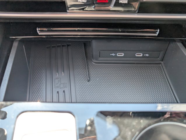 2025 Volkswagen Atlas 2.0T SEL Image 8 of 30