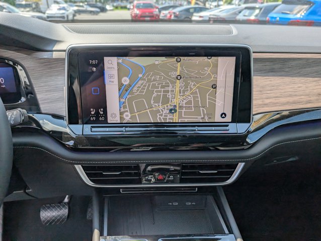 2025 Volkswagen Atlas 2.0T SEL Image 19 of 30