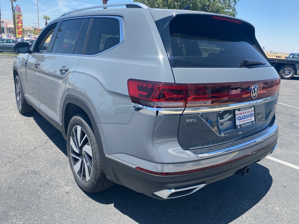 Vehicle image 7 of 35