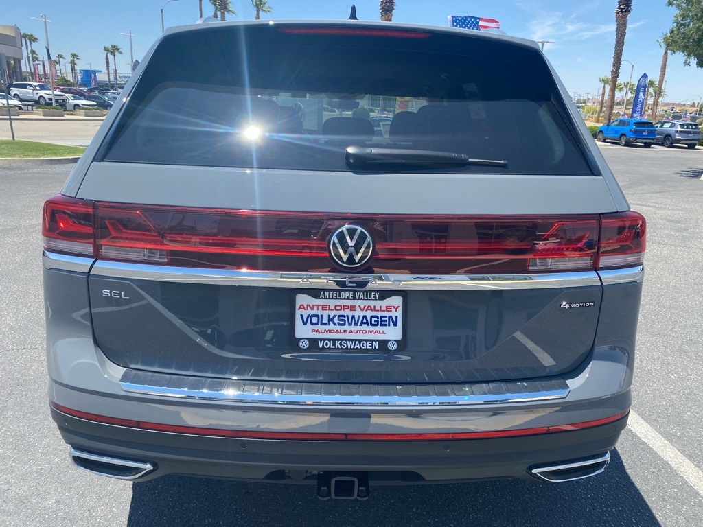 Vehicle image 8 of 35