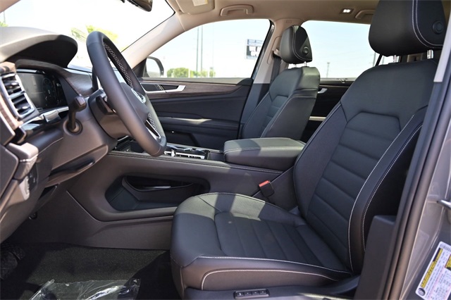 2025 Volkswagen Atlas 2.0T SEL Image 19 of 22