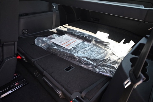 2025 Volkswagen Atlas 2.0T SEL Image 21 of 22