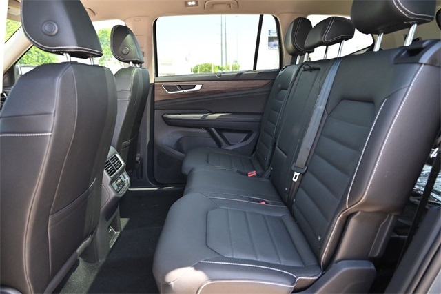 2025 Volkswagen Atlas 2.0T SEL Image 20 of 22