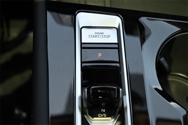 2025 Volkswagen Atlas 2.0T SEL Image 17 of 22