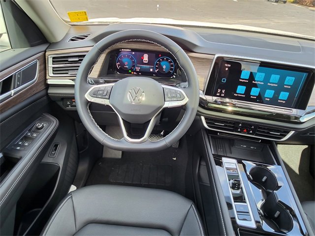 Vehicle image 12 of 39