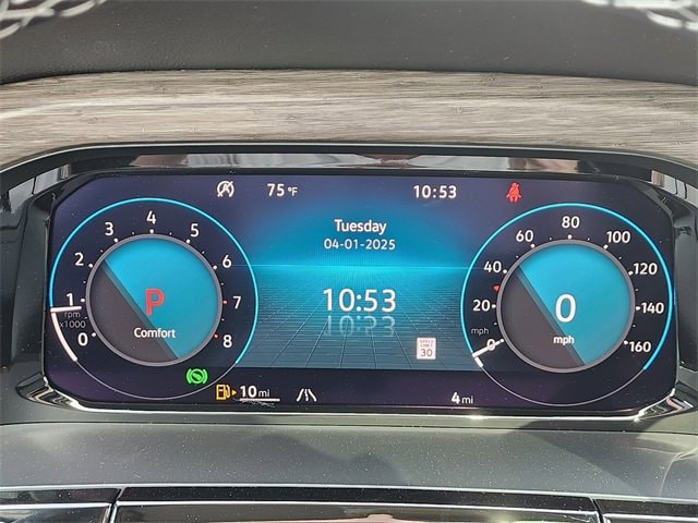 Vehicle image 13 of 39