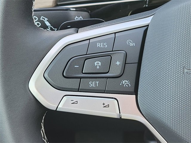 Vehicle image 26 of 39
