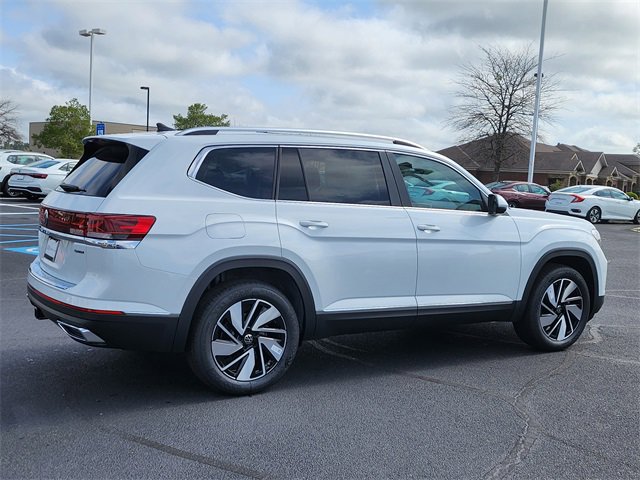 Vehicle image 5 of 39