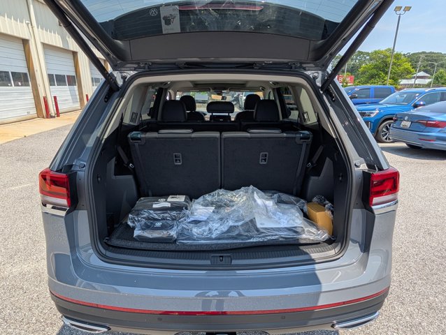2025 Volkswagen Atlas 2.0T SEL Image 9 of 31