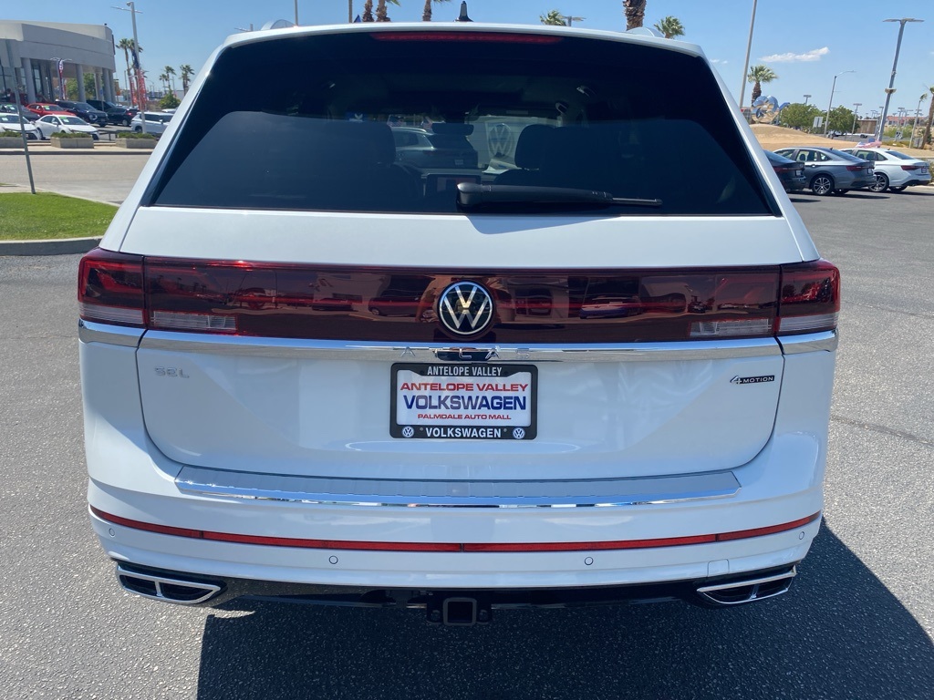 Vehicle image 11 of 35