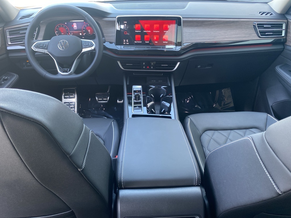 Vehicle image 29 of 35