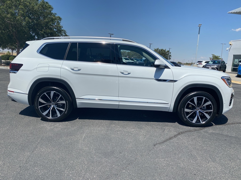 Vehicle image 4 of 35