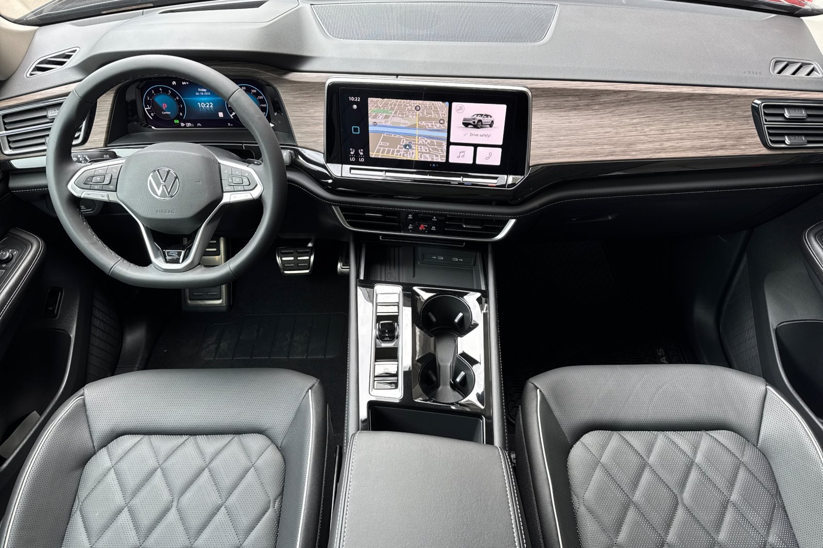 Vehicle image 11 of 25