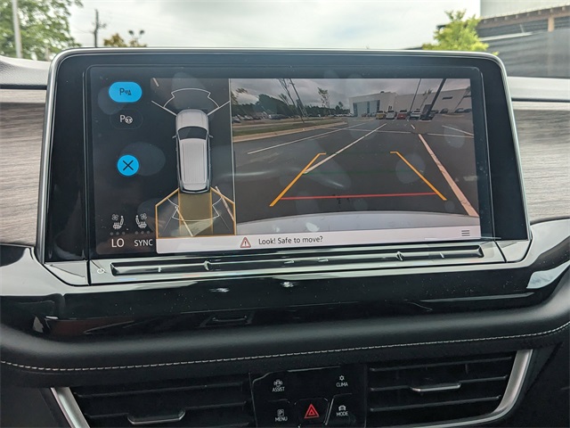 Vehicle image 22 of 30