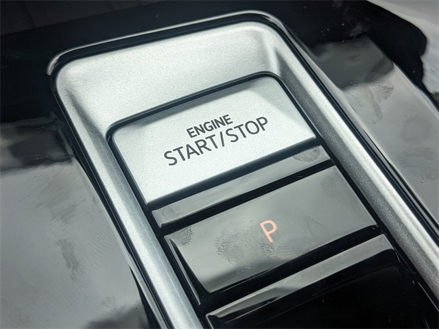 Vehicle image 29 of 30