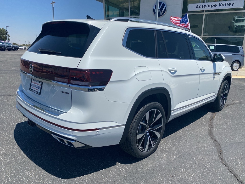 Vehicle image 4 of 36