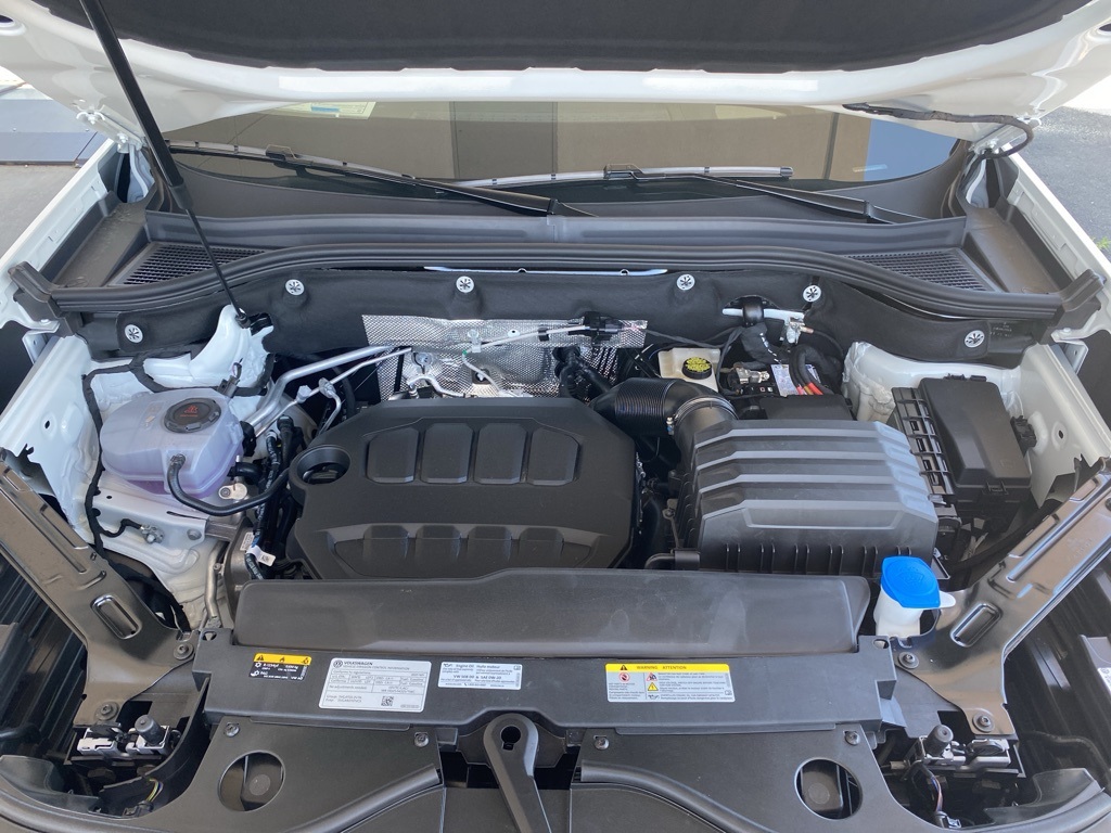 Vehicle image 34 of 36