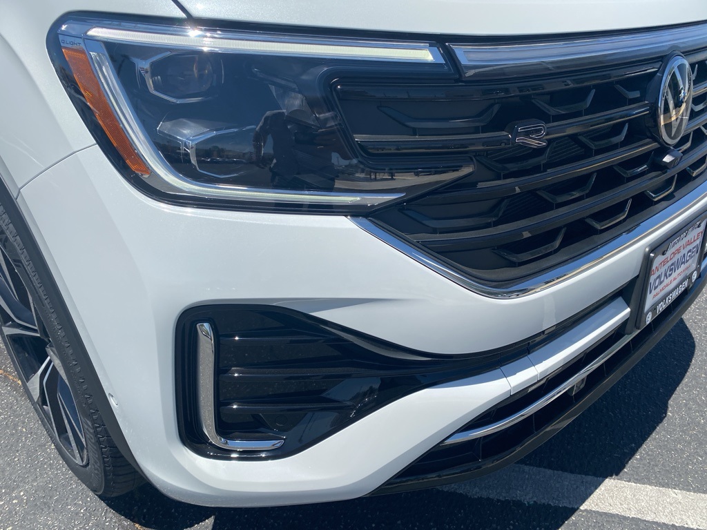 Vehicle image 9 of 36