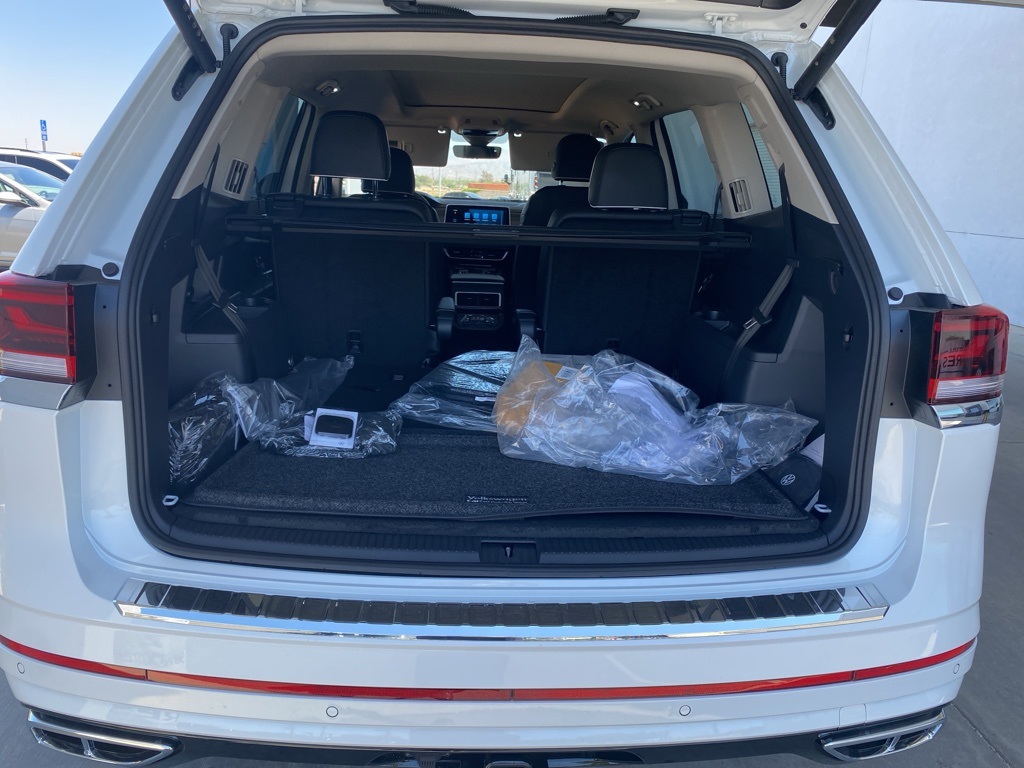 Vehicle image 31 of 36