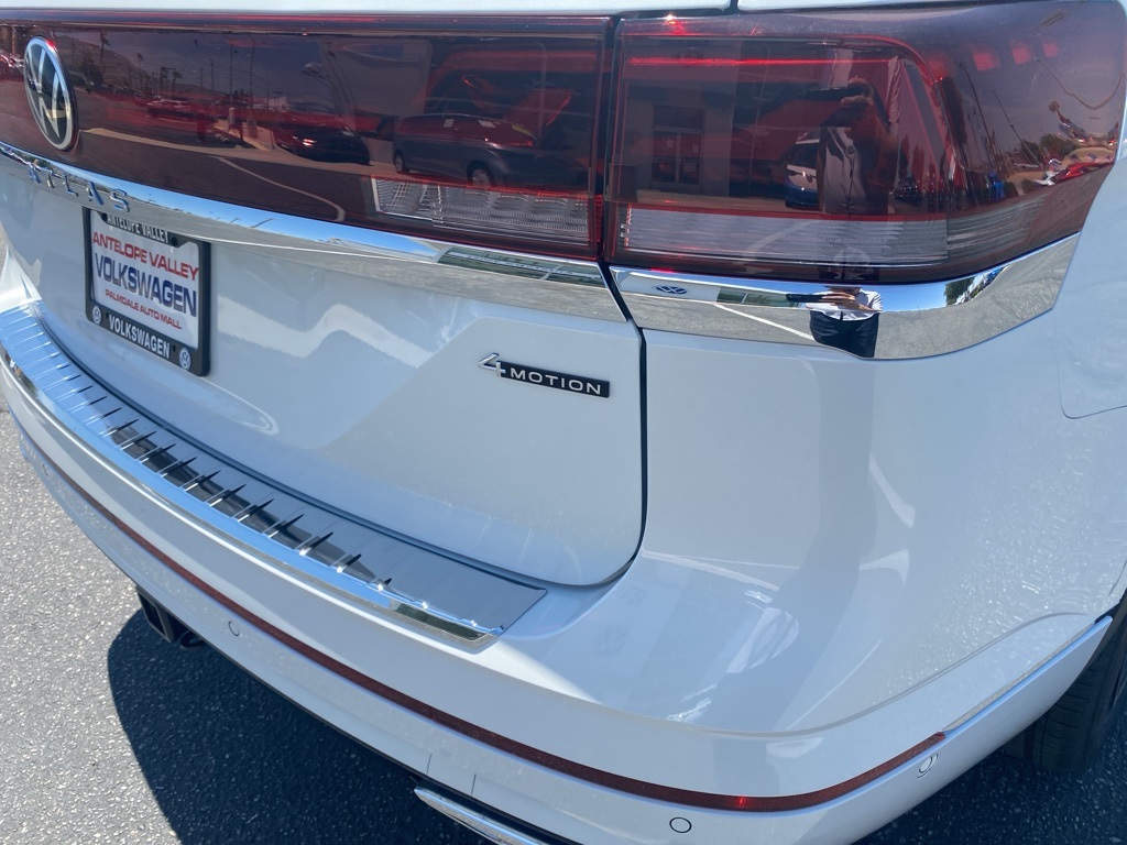 Vehicle image 12 of 36