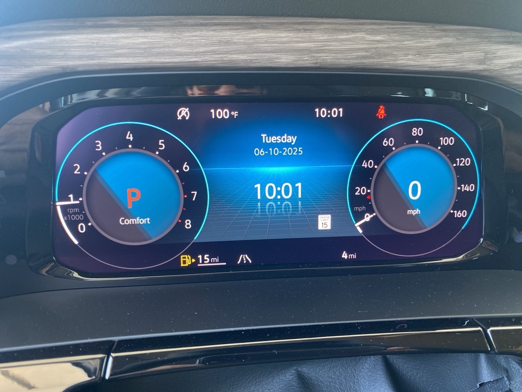 Vehicle image 20 of 36
