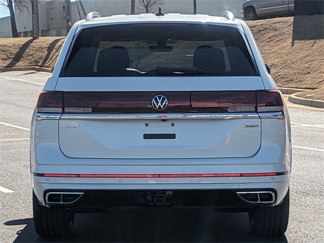 Vehicle image 12 of 65