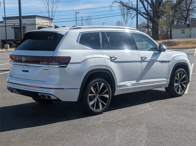Vehicle image 10 of 65