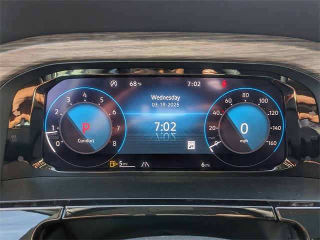 Vehicle image 39 of 65